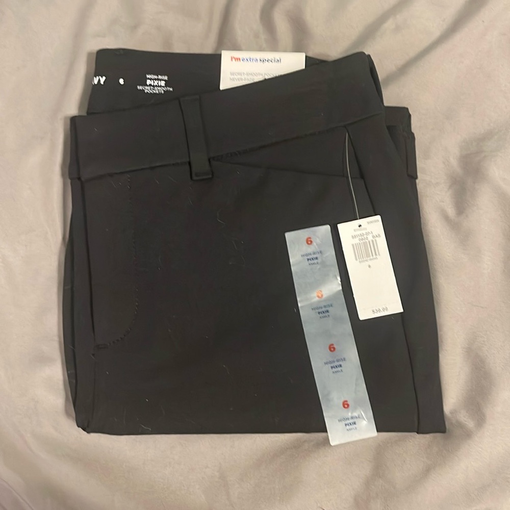 Old Navy Pixie Cut High Rise Size 6